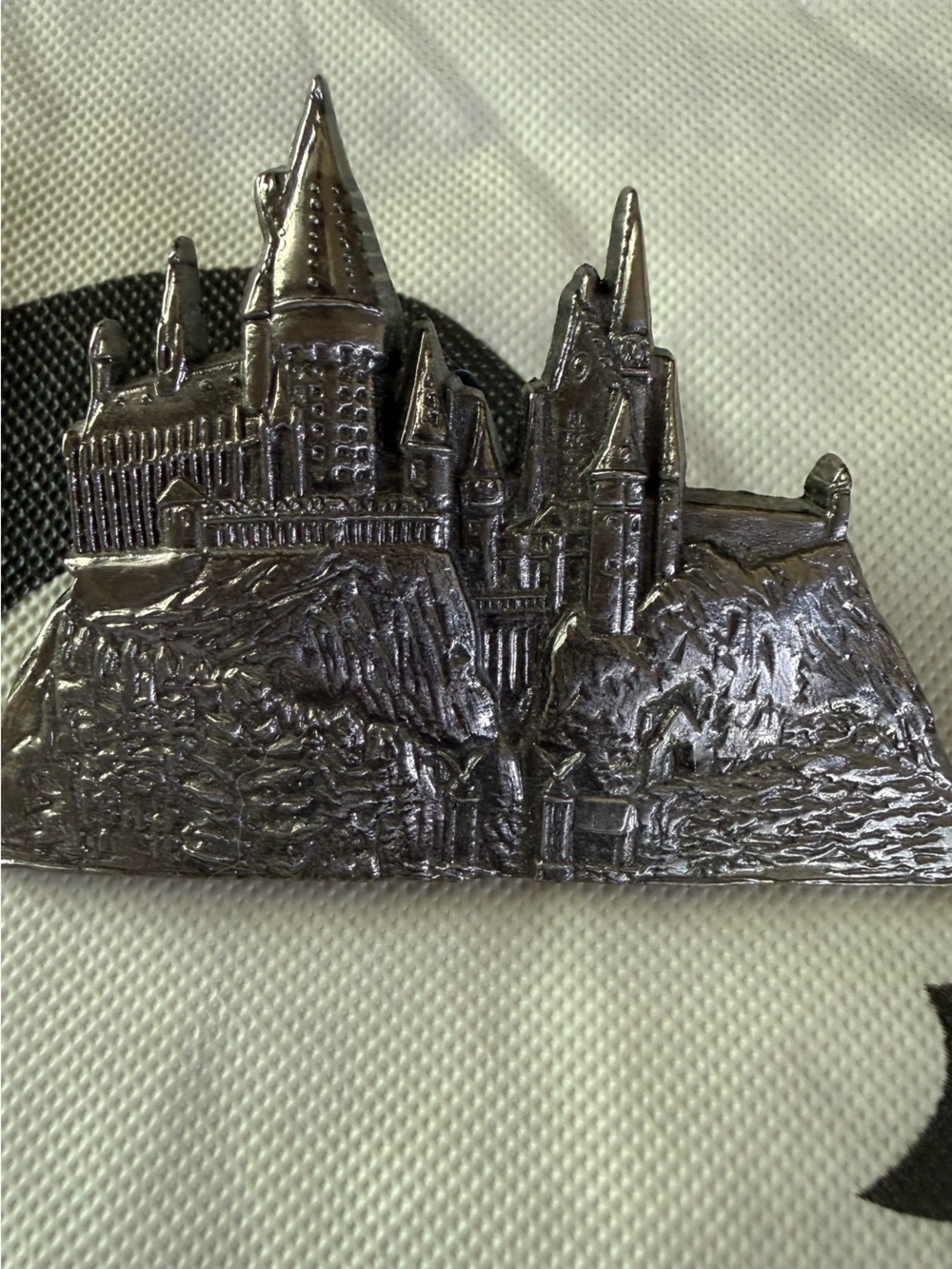 Wizarding World official Harry Potter Hogwarts Pin